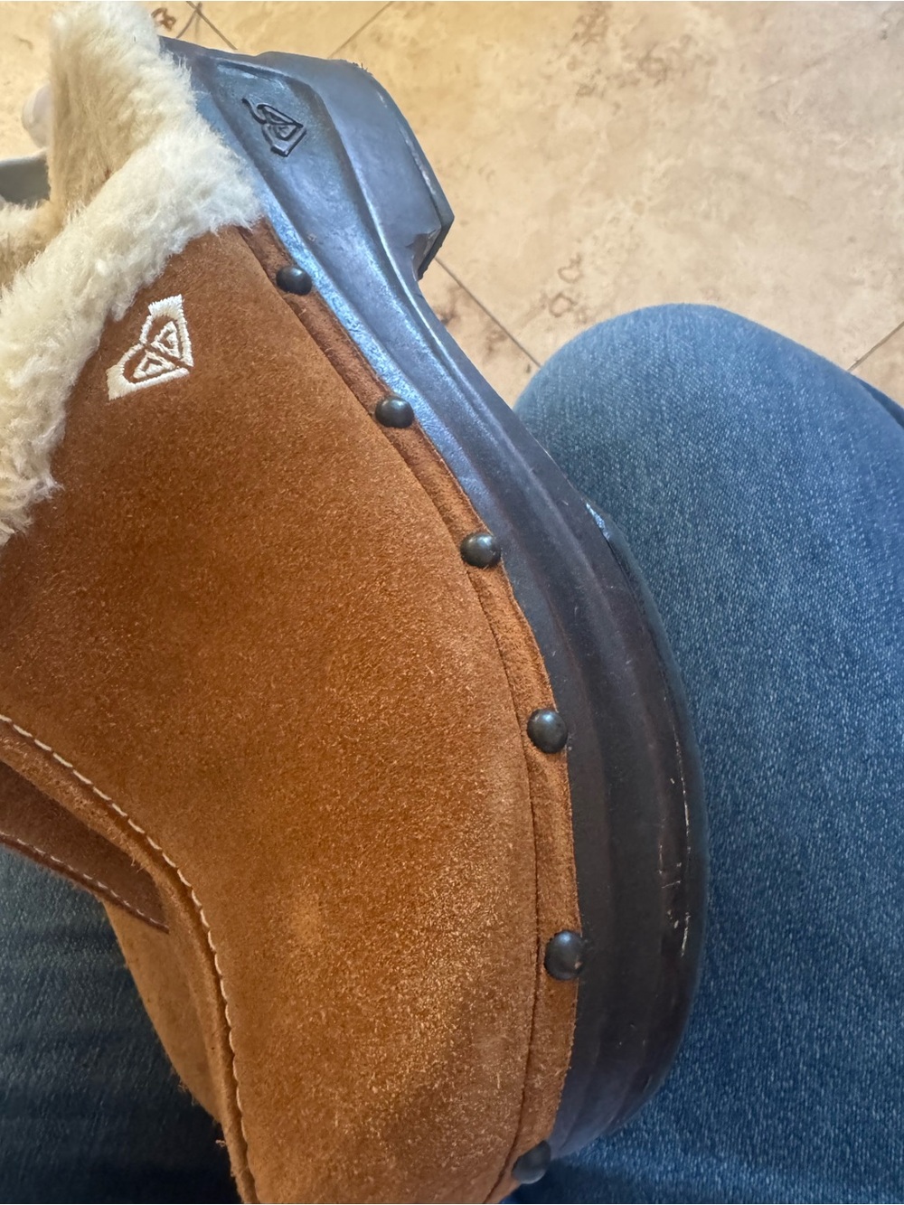 Roxy Men's Chestnut Suede Shearling-Lined Mule Boots